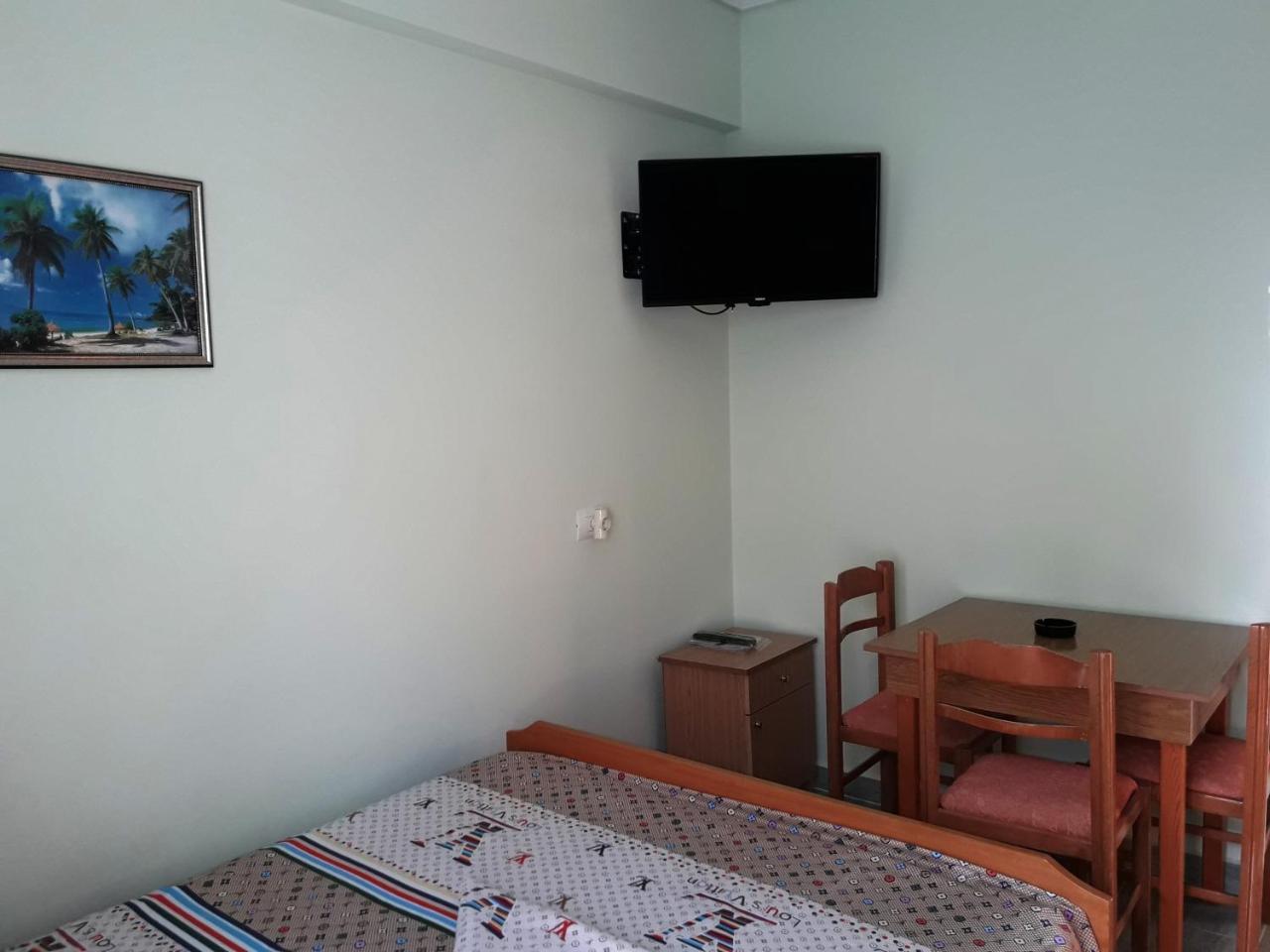 Tani'S Guesthouse Ksamil Exteriör bild